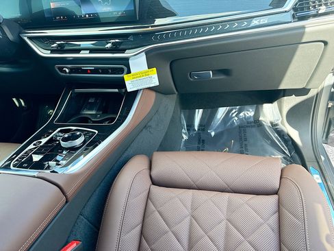 New 2026 BMW X5 xDrive50e image 19