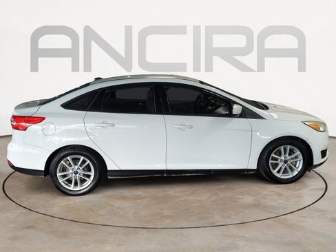 Used 2018 Ford Focus SE FWD image 13