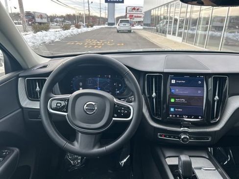 Certified 2025 Volvo XC60 B5 Plus image 18
