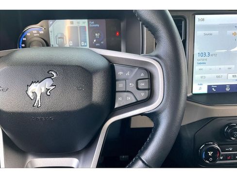 Used 2024 Ford Bronco Wildtrak image 20