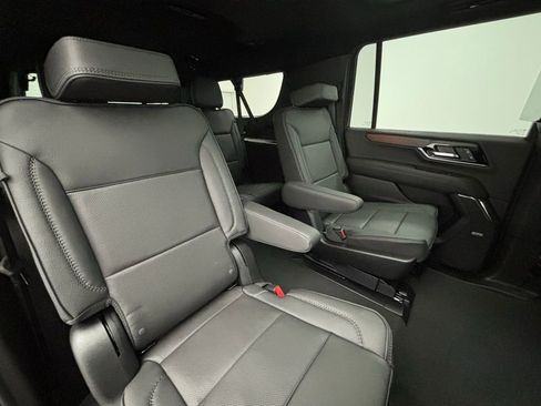 New 2026 GMC Yukon XL Denali w/ Denali Reserve Package image 48