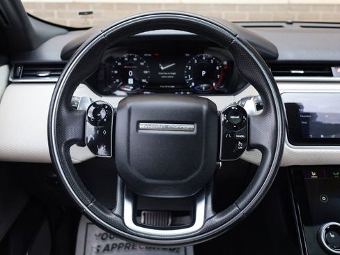 Used 2019 Land Rover Range Rover Velar R-Dynamic SE image 31