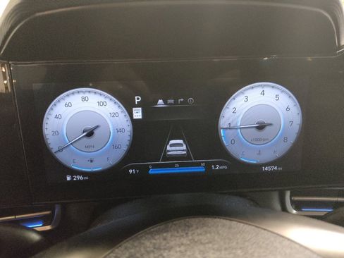 Used 2025 Hyundai Elantra SEL FWD image 23