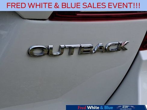 Used 2018 Subaru Outback 2.5i Limited AWD/4WD image 11