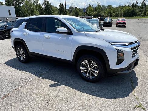 New 2027 Chevrolet Equinox LT AWD/4WD image 8