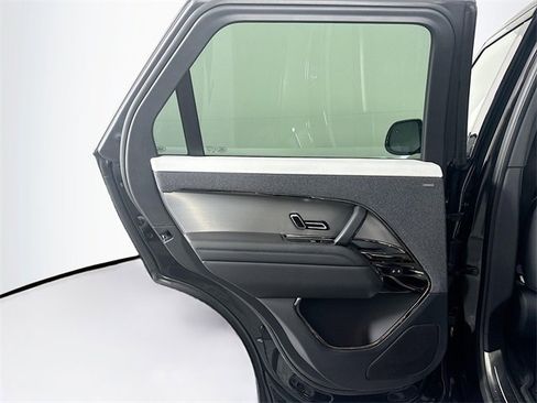 Used 2025 Land Rover Range Rover Sport Dynamic SE image 23