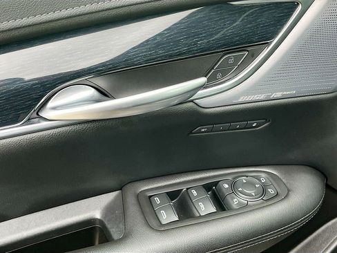 Certified 2024 Cadillac XT5 Premium Luxury AWD/4WD image 10