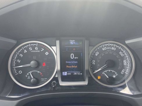 Used 2023 Toyota Tacoma SR5 w/ Technology Package AWD/4WD image 21