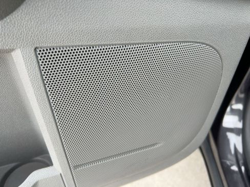 Certified 2017 Chevrolet Traverse LT image 21