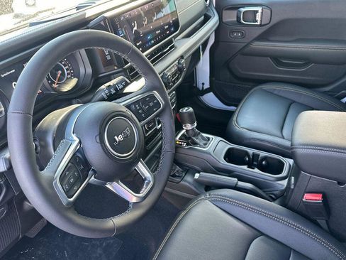 New 2026 Jeep Wrangler Unlimited Sahara image 10