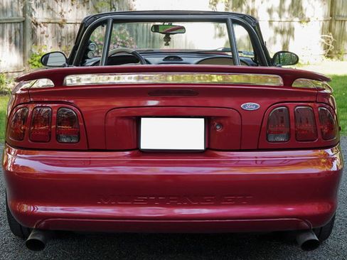 Used 1995 Ford Mustang GT RWD image 7
