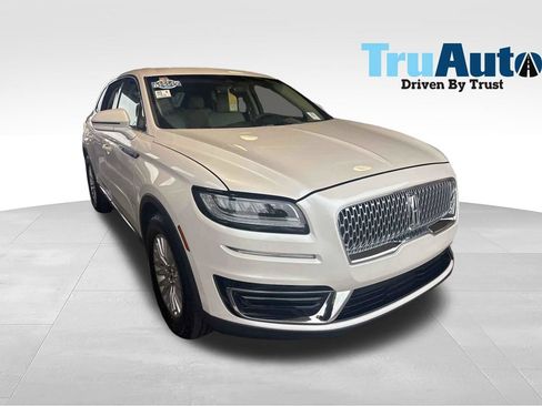 Used 2019 Lincoln Nautilus FWD image 1