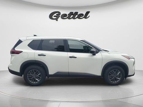 Used 2024 Nissan Rogue S FWD image 6