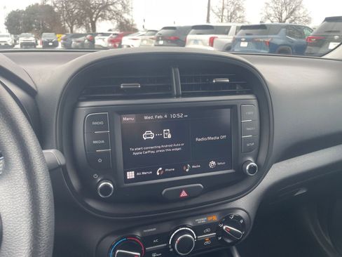 Used 2025 Kia Soul LX w/ LX Technology Package image 20