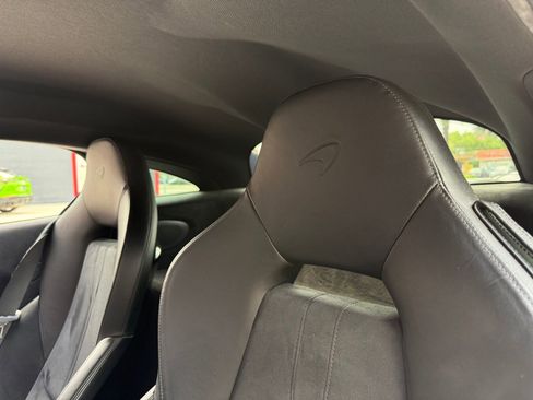 Used 2019 McLaren 600LT RWD image 21