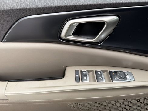 New 2026 Kia Carnival LXS image 9