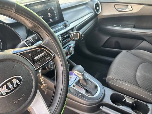 Used 2019 Kia Forte LXS FWD image 13