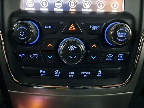 Used 2018 Jeep Grand Cherokee Altitude image 22