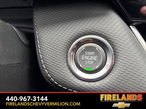 New 2026 Chevrolet Equinox LT w/ Convenience Package II image 2