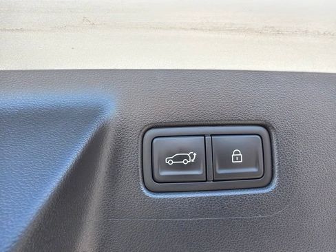 Used 2025 Hyundai Santa Fe Calligraphy AWD/4WD image 8