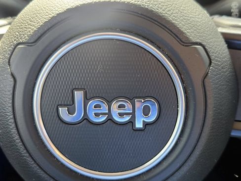 Used 2023 Jeep Wrangler Unlimited Sport AWD/4WD image 28