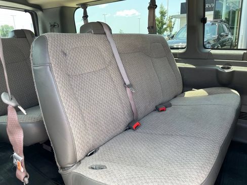 Used 2024 Chevrolet Express 3500 LS RWD image 25