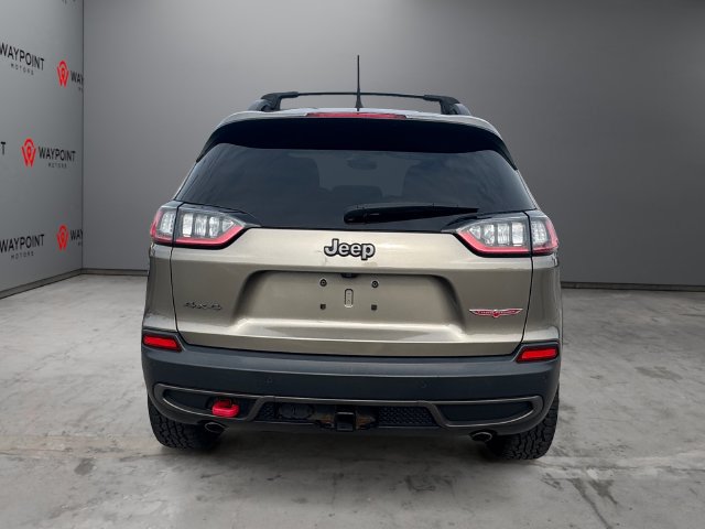 Used 2020 Jeep Cherokee Trailhawk w/ Cold Weather Group AWD/4WD image 23