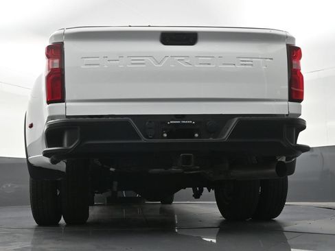Used 2025 Chevrolet Silverado 3500 W/T AWD/4WD image 27