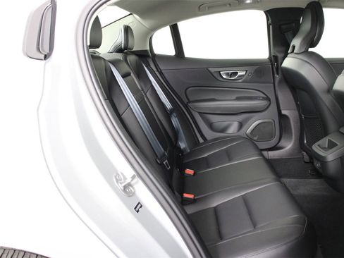 Certified 2024 Volvo S60 B5 Core image 30