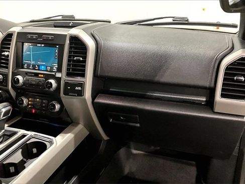 Used 2018 Ford F150 Lariat w/ Equipment Group 502A Luxury image 26