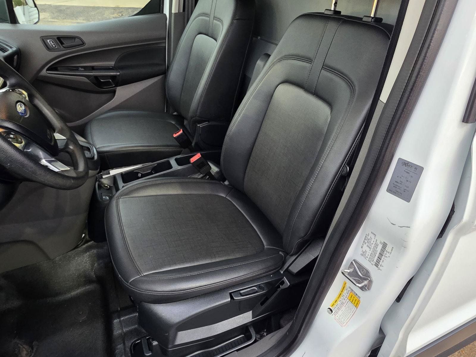 Used 2016 Ford Transit Connect XL FWD image 29