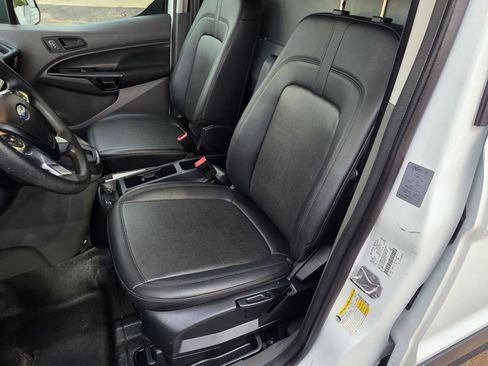 Used 2016 Ford Transit Connect XL image 29