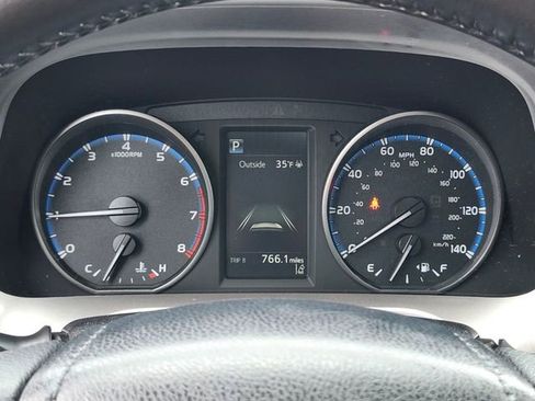 Used 2017 Toyota RAV4 XLE w/ Carpet Mat Package image 30