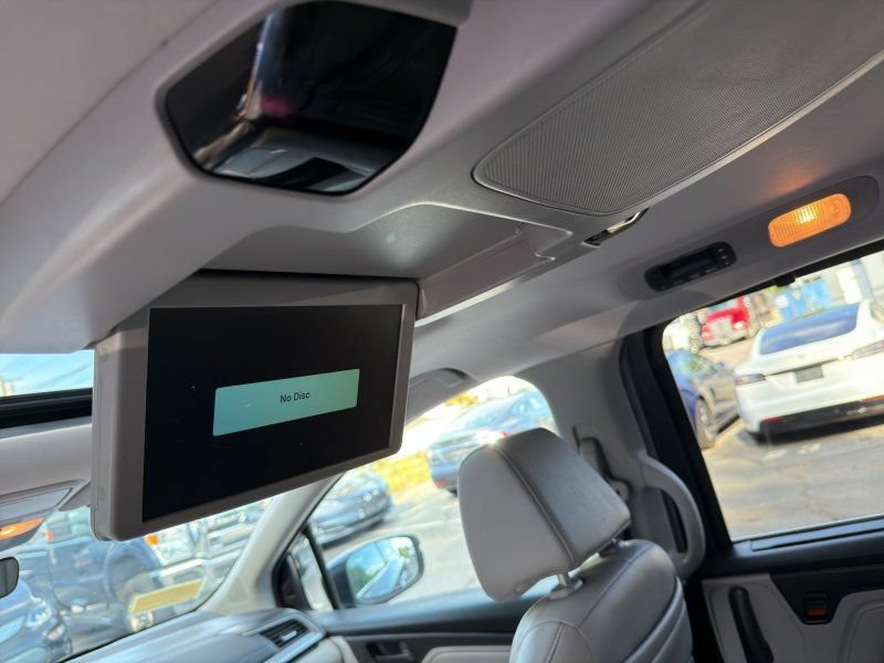 Used 2020 Honda Odyssey EX-L w/ RES & Navigation image 30
