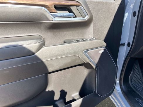 Used 2024 Chevrolet Silverado 1500 LT Trail Boss w/ LT Trail Boss Premium Package image 18