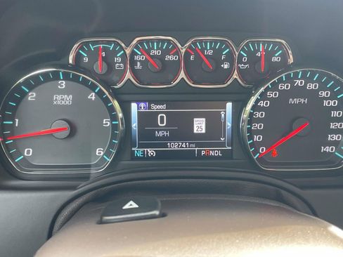 Used 2020 Chevrolet Tahoe LT RWD image 30