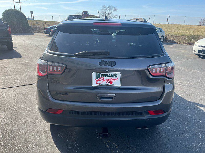 Used 2018 Jeep Compass Latitude w/ Popular Equipment Group AWD/4WD image 7