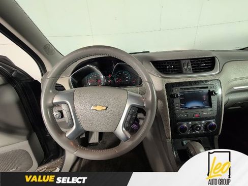 Used 2016 Chevrolet Traverse LT w/ Traveler's Package FWD image 14