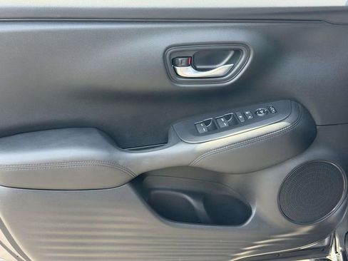 Certified 2023 Honda HR-V LX image 11