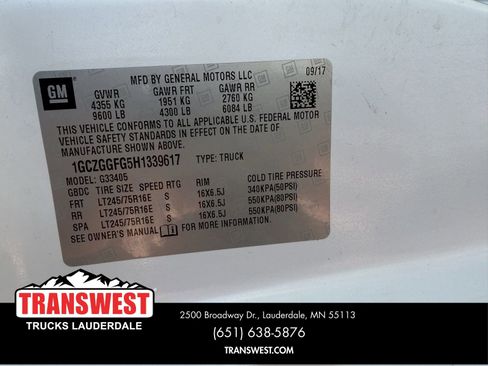 Used 2017 Chevrolet Express 3500 image 19