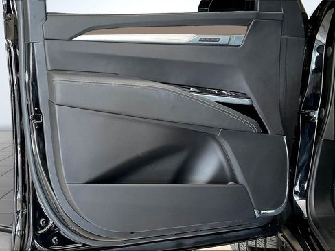 Used 2025 Cadillac Escalade Sport Platinum image 23