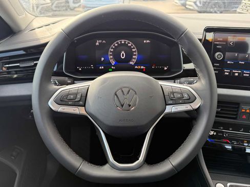 New 2026 Volkswagen Jetta SE image 10