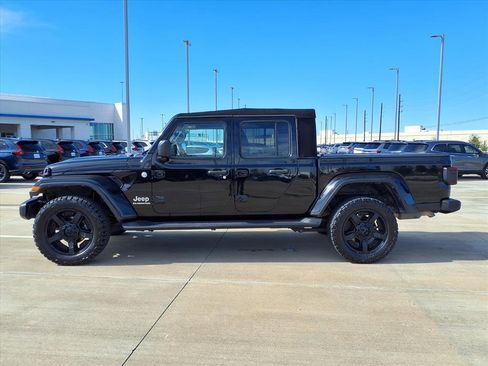 Used 2020 Jeep Gladiator Overland image 25