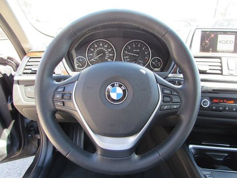 Used 2015 BMW 328i Sedan RWD image 12