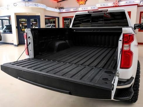 Used 2019 Chevrolet Silverado 1500 LTZ w/ LTZ Texas Edition AWD/4WD image 61