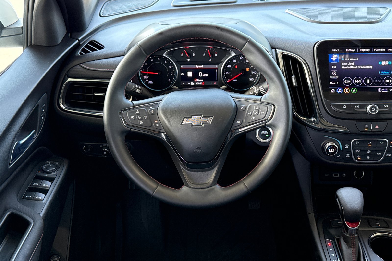 Used 2024 Chevrolet Equinox RS w/ RS Leather Package AWD/4WD image 22