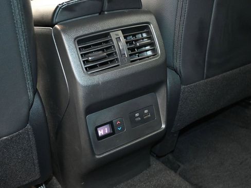 Used 2023 Nissan Rogue SL w/ SL Premium Package image 15