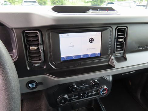 Used 2023 Ford Bronco 2-Door image 17