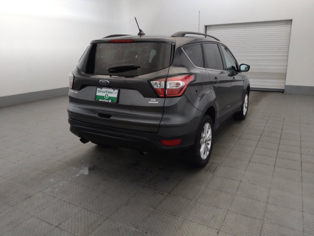 Used 2018 Ford Escape SE w/ SE Sync 3 Package FWD image 9