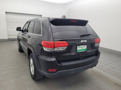 Used 2017 Jeep Grand Cherokee Laredo image 5